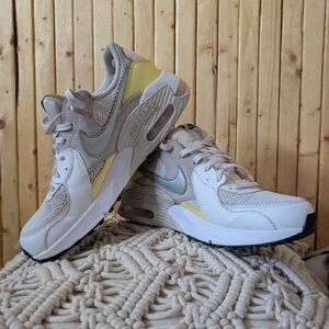 Nike Air Max Women's Size 8